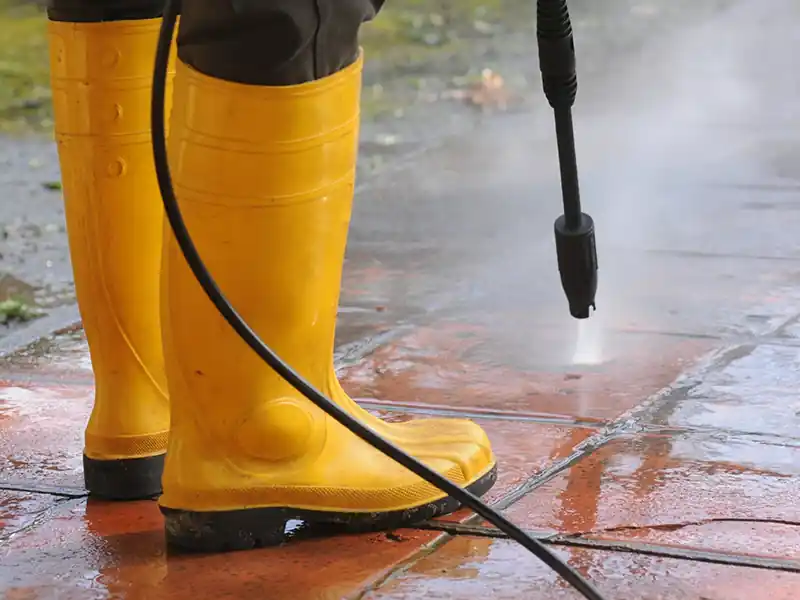 Nettoyage cours et allées - Renovation Sud